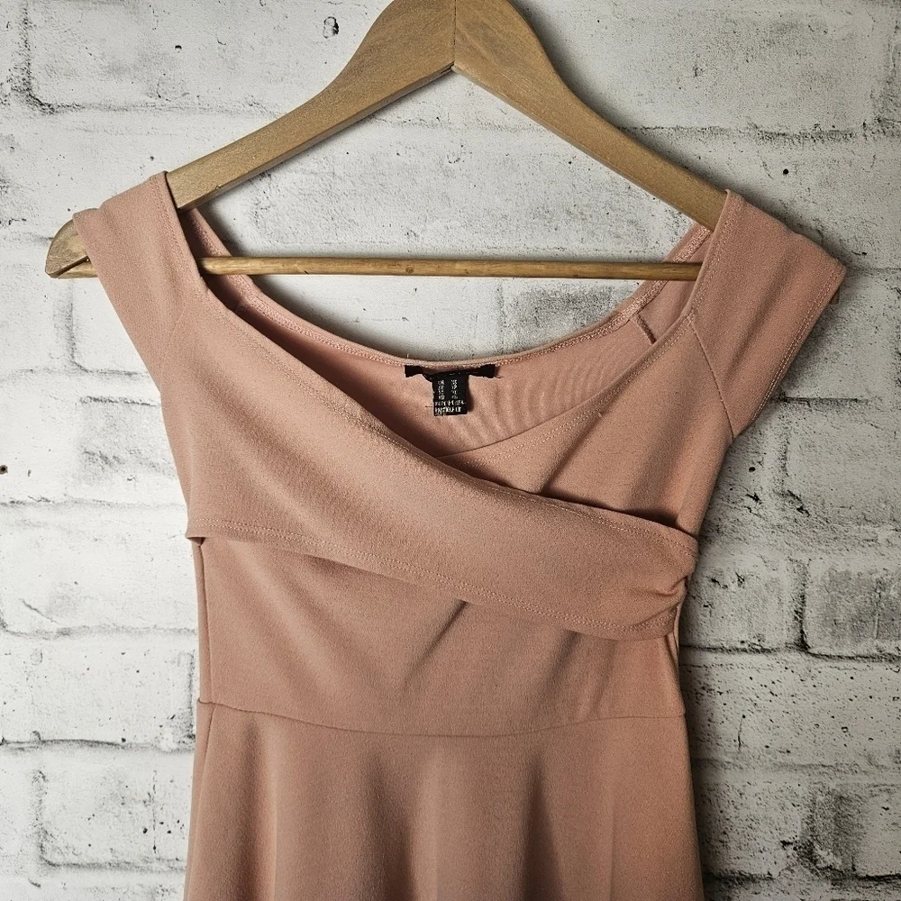 Dusty Rose Fit Flare Mini Dress Womens XS Pink Skater Dress - Picture 2 of 8